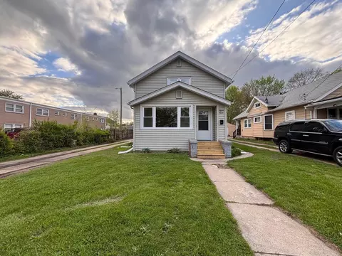 1512 Price St, Rockford, IL 61103