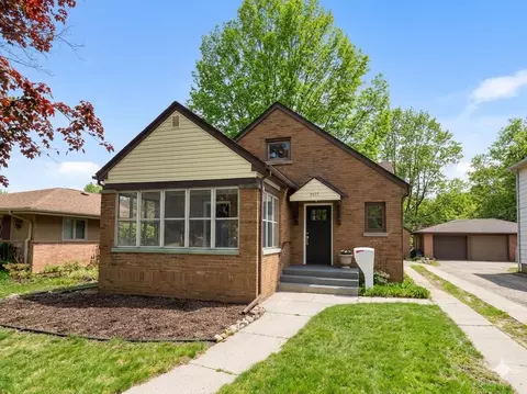 3422 Fremont St, Rockford, IL 61103