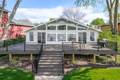 2235 Breckenboro Rd, Lake Summerset, IL 61019