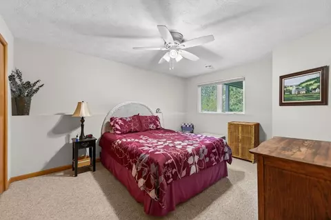 Bedroom - 1261 Lake Summerset Rd, Lake Summerset, IL 61019 photo 5 of 8
