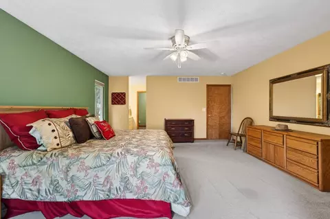 Bedroom - 1261 Lake Summerset Rd, Lake Summerset, IL 61019 photo 2 of 8