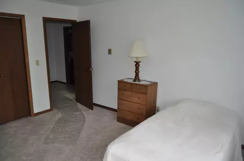 Bedroom - 2648 Shepard Dr, Freeport, IL 61032 photo 8 of 11