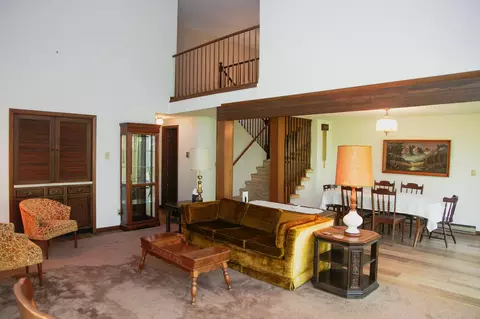 Living - 2648 Shepard Dr, Freeport, IL 61032 photo 9 of 14