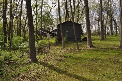 Exterior - 2648 Shepard Dr, Freeport, IL 61032 photo 8 of 10