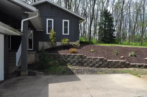 Exterior - 2648 Shepard Dr, Freeport, IL 61032 photo 5 of 10
