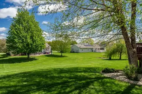Exterior - 640 Par Pl, Belvidere, IL 61008 photo 9 of 9