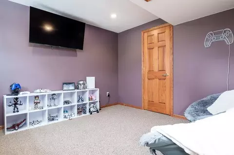 Bedroom - 640 Par Pl, Belvidere, IL 61008 photo 8 of 9