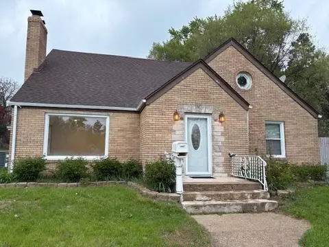 1823 E Gate Pkwy, Rockford, IL 61108