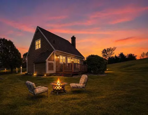 21 Thatcher Ln, Galena, IL 61036