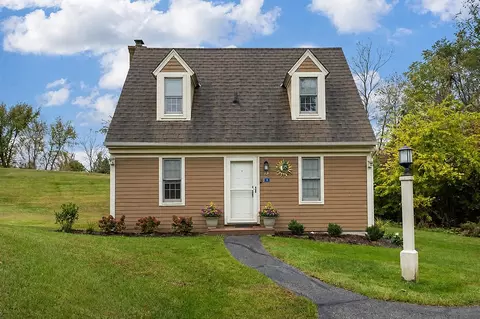 21 Thatcher Ln, Galena, IL 61036