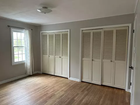 Bedroom - 253 Park Crest Dr, Freeport, IL 61032 photo 12 of 14