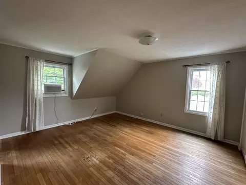 Bedroom - 253 Park Crest Dr, Freeport, IL 61032 photo 13 of 14