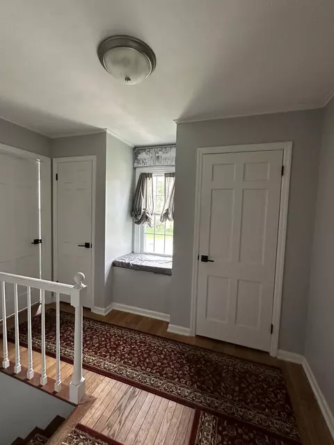 Entry Way - 253 Park Crest Dr, Freeport, IL 61032 photo 5 of 5