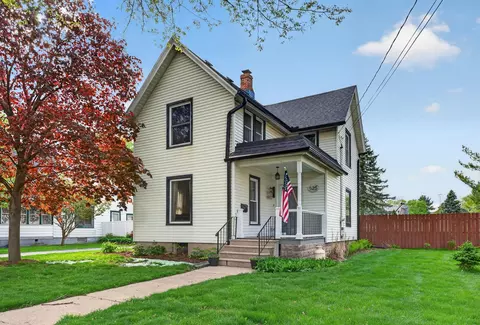 525 W Hurlbut Ave, Belvidere, IL 61008