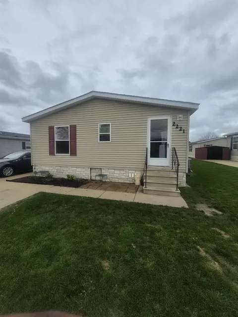 2221 Iris Ave, Belvidere, IL 61008
