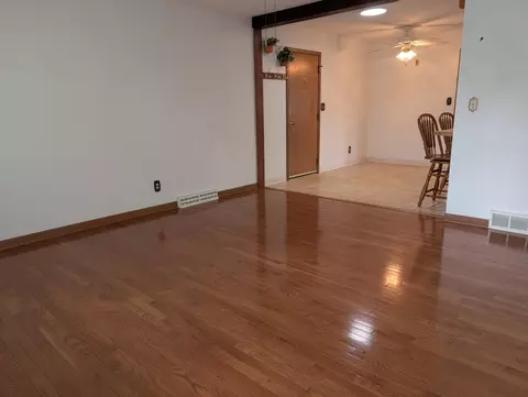 11188 3rd St, Roscoe, IL 61073 photo 4