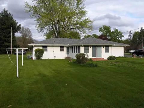 11188 3rd St, Roscoe, IL 61073 photo 3