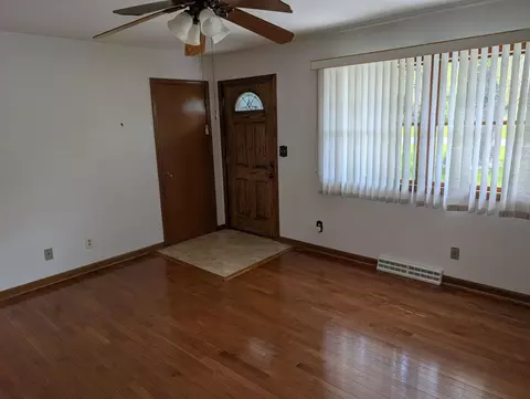 11188 3rd St, Roscoe, IL 61073 photo 6