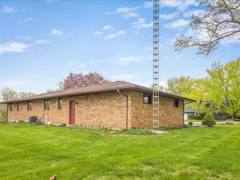 Exterior - 632 Hickory Ct, Lake Summerset, IL 61019 photo 8 of 8