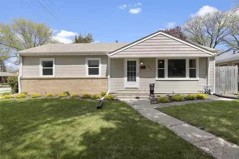 2023 Crestwood Ave, Rockford, IL 61103
