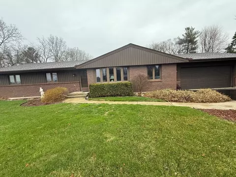 3494 Rockview Rd, Rockford, IL 61109