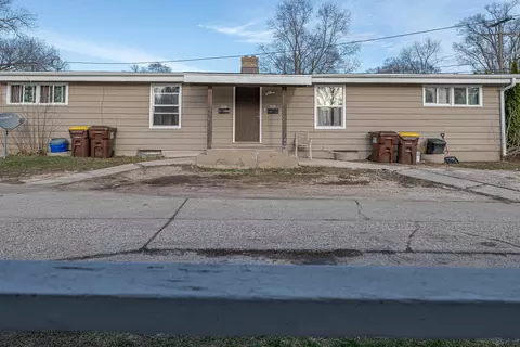 2003 Montague St, Rockford, IL 61102
