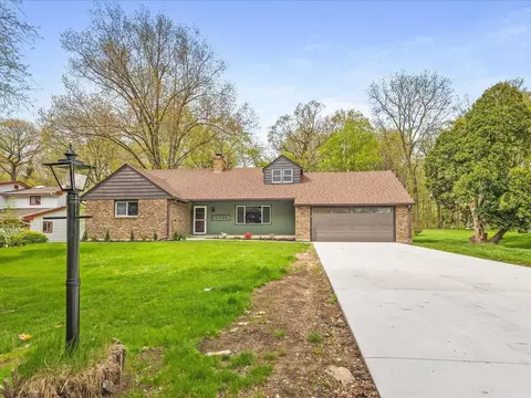 4708 Edgewood Hls, Rockford, IL 61108