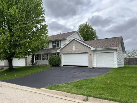 3378 Prairie View Dr, Rockford, IL 61107