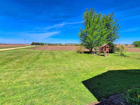 10489 Maple Grove Rd, Lanark, IL 61046 photo 36