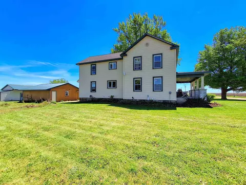 10489 Maple Grove Rd, Lanark, IL 61046 photo 6