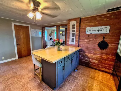 10489 Maple Grove Rd, Lanark, IL 61046 photo 9