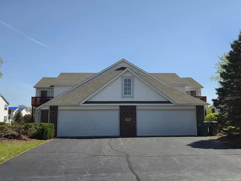 10205 Monarch Rd, Roscoe, IL 61073