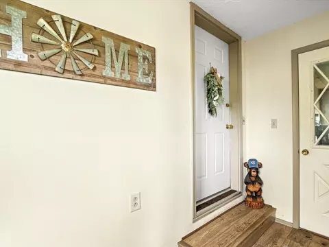 Entry Way - 210 Lake Summerset Rd, Lake Summerset, IL 61019 photo 1 of 1