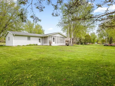 Exterior - 210 Lake Summerset Rd, Lake Summerset, IL 61019 photo 9 of 9