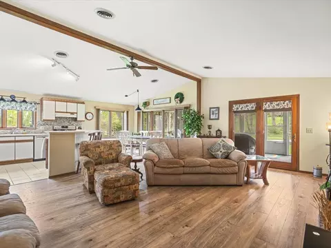 Living - 210 Lake Summerset Rd, Lake Summerset, IL 61019 photo 1 of 3