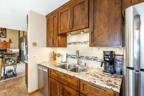 Kitchen - 20 Gleneagle Dr, Galena, IL 61036 photo 3 of 3
