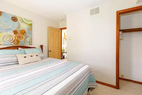 Bedroom - 20 Gleneagle Dr, Galena, IL 61036 photo 2 of 5