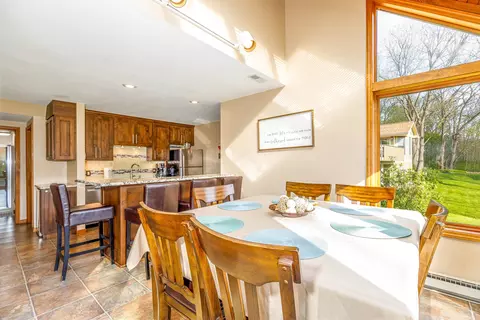 Dining - 20 Gleneagle Dr, Galena, IL 61036 photo 1 of 4