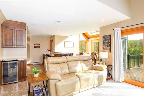 Living - 20 Gleneagle Dr, Galena, IL 61036 photo 4 of 6