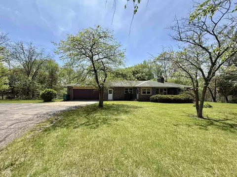 3620 Valerie Rd, Roscoe, IL 61073
