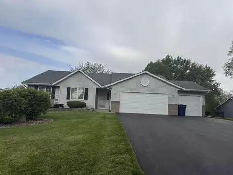 6638 Tipperary Trl, Roscoe, IL 61073