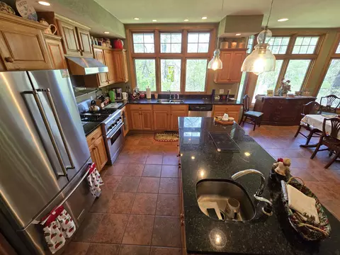 Kitchen - 3 A25 General Grant Dr, Apple River, IL 61001 photo 3 of 5