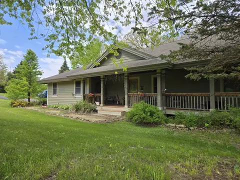 Exterior - 3 A25 General Grant Dr, Apple River, IL 61001 photo 6 of 11