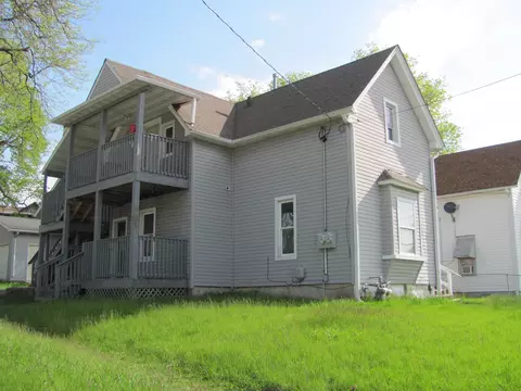 727 Montague St, Rockford, IL 61102