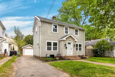 2031 Ridge Ave, Rockford, IL 61103