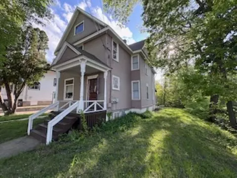 214 Summit St, Rockford, IL 61107