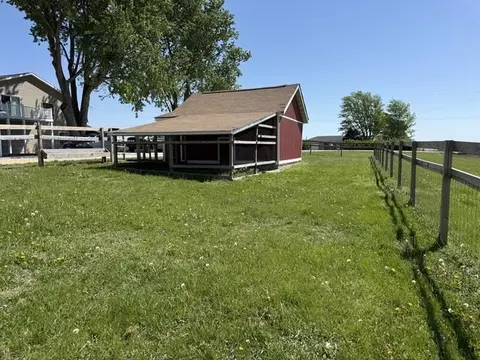 Exterior - 1981 E 8th Rd, Tonica, IL 61370 photo 7 of 8