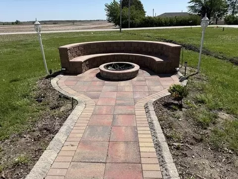 Exterior - 1981 E 8th Rd, Tonica, IL 61370 photo 1 of 8