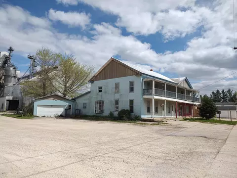 100 N State St, Poplar Grove, IL 61065