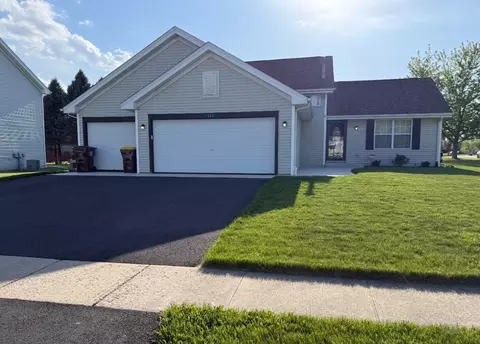 412 Brynwood Ln, Belvidere, IL 61008